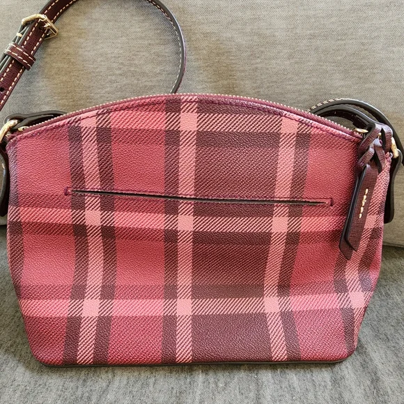 Dooney And Bourke Crossbody - Picture 4 of 7